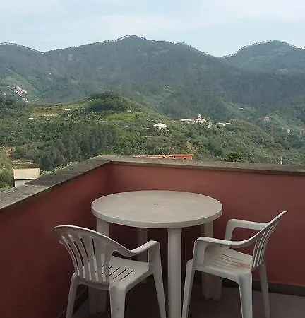 Ulivo Verde Semesterbostad Montale (Liguria)